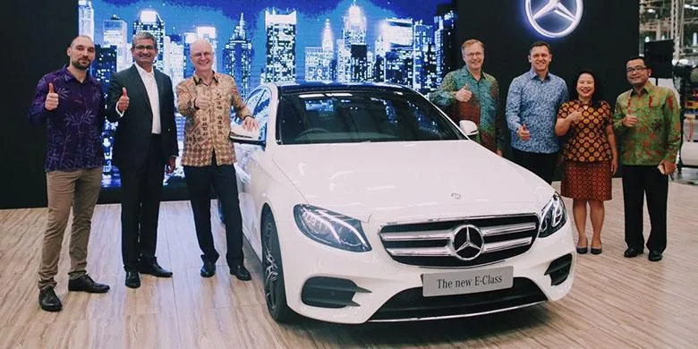 Mercedes-Benz E-Class Lokal