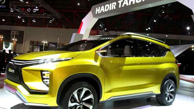 Mobil Mitsubishi XM Concept dipajang di perhelatan Indonesia International Motor Show (IIMS) 2017